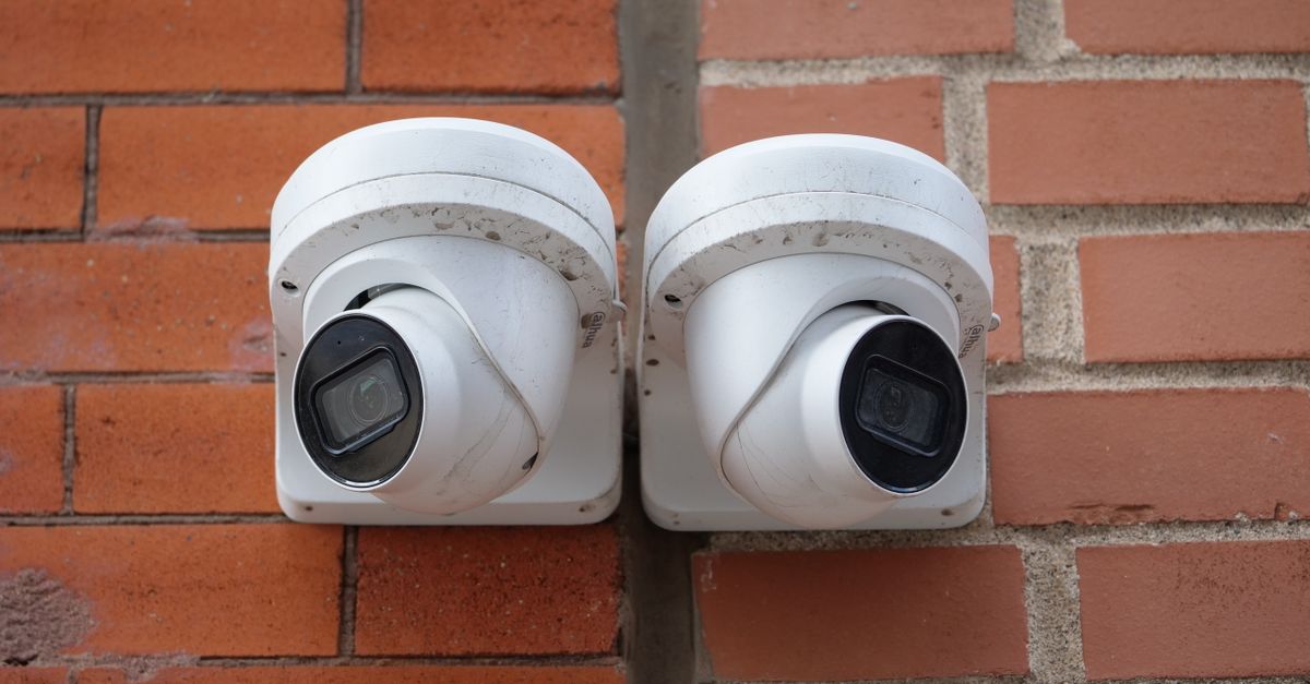 How Smart Security Systems Enhance Business Security